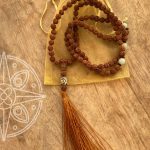 Japamala Nepalí café Buda para concretar sueños, concentración y sabiduría