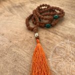 Japamala Nepalí Naranja Buda para sabiduría, felicidad y transformación